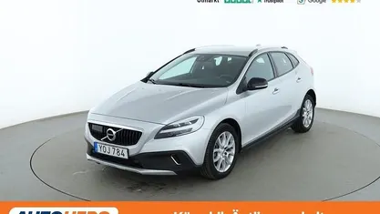 Begagnad 2018 Volvo V40 CC Momentum Kombi | 224 000 kr (Marknadspris)