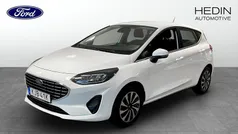 Vit (white) Begagnad 2022 Ford Fiesta Titanium Halvkombi | 159 900 kr (Marknadspris)