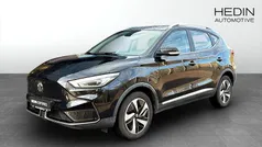 Svart (black) Begagnad 2022 MG ZS Comfort Sedan | 239 900 kr (Marknadspris)