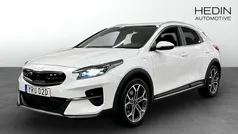 Vit (white) Begagnad 2022 Kia XCeed Advance SUV | 239 900 kr (Marknadspris)