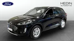 Svart (black) Begagnad 2022 Ford Kuga Titanium SUV | 259 900 kr (Marknadspris)
