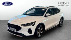 Vit (white) Begagnad 2022 Ford Focus Active Halvkombi | 204 900 kr (Marknadspris)