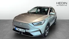 Grå (grey) Begagnad 2023 MG ZS Luxury Sedan | 254 900 kr (Marknadspris)
