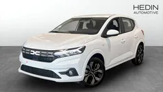 Vit (white) Ny 2025 Dacia Sandero Expression Halvkombi | 219 900 kr (Marknadspris)