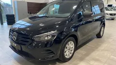 Svart Begagnad 2023 Mercedes eCitan Van | 384 000 kr