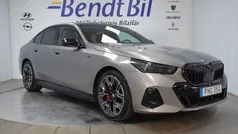 Grå Begagnad 2023 BMW 550e M Sport Sedan | 849 500 kr