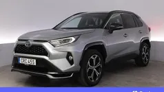 Grå Begagnad 2021 Toyota RAV4 Hybrid Premium SUV | 446 900 kr (Marknadspris)