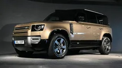 Brun (brown) Ny 2025 Land Rover Defender SE Dynamic SUV | 1 221 500 kr (Bra pris)
