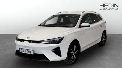 Begagnad MG MG5 EV Luxury 130 kW (177 HK) 2022 Vit Kombi