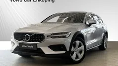 Silver Begagnad 2021 Volvo V60 CC Kombi | 399 900 kr (Lite dyr)