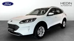 Frozen white Begagnad 2022 Ford Kuga Titanium SUV | 259 900 kr (Marknadspris)
