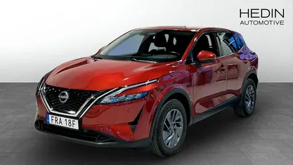 Svart Begagnad 2023 Nissan Qashqai Acenta SUV | 239 900 kr (Marknadspris)