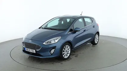 Blå Begagnad 2020 Ford Fiesta Titanium Halvkombi | 107 000 kr (Bra pris)