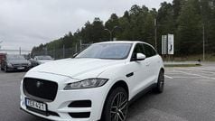 Vit Begagnad 2016 Jaguar F-Pace SUV | 179 900 kr (Marknadspris)