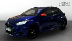 Begagnad 2022 Toyota Yaris Hybrid Sport Halvkombi | 209 900 kr (Superpris)