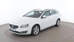 Vit Begagnad 2018 Volvo V60 Momentum Kombi | 174 000 kr (Bra pris)