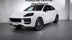 Grå (grey) Begagnad 2025 Porsche Cayenne SUV | 1 435 000 kr (Marknadspris)