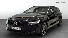 Svart (black) Begagnad 2021 Volvo V60 R-Design Kombi | 309 900 kr (Marknadspris)