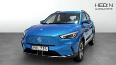 Blå (blue) Begagnad 2022 MG ZS Luxury Sedan | 239 900 kr (Superpris)
