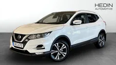 Vit (white) Begagnad 2019 Nissan Qashqai N-Connecta SUV | 159 900 kr (Marknadspris)