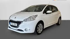 Vit Begagnad 2015 Peugeot 208 Active Halvkombi | 78 900 kr (Lite dyr)