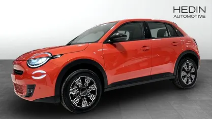 Begagnad Fiat 600 Icon 110 HK (80 kW) 2025 Halvkombi