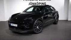 Svart (black) Begagnad 2025 Porsche Macan SUV | 1 040 000 kr (Marknadspris)