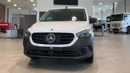 Vit Begagnad 2024 Mercedes eCitan | 374 900 kr (Marknadspris)