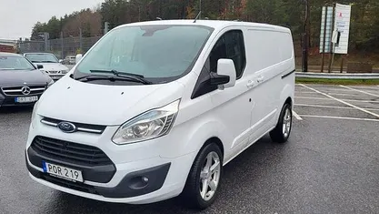 Begagnad Ford Transit Custom 125 HK (91 kW) 2015 Van