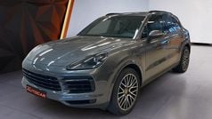 Grå Begagnad 2019 Porsche Cayenne SUV | 559 900 kr (Superpris)