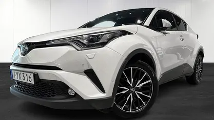 Begagnad Toyota C-HR Multidrive S 116 HK (85 kW) 2017 Vit SUV