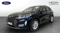 Svart (black) Begagnad 2021 Ford Kuga Titanium SUV | 259 900 kr (Marknadspris)