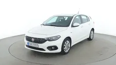 Vit Begagnad 2017 Fiat Tipo Lounge Halvkombi | 124 000 kr (Marknadspris)