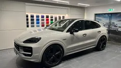 Begagnad 2025 Porsche Cayenne Black Edition SUV | 1 657 400 kr