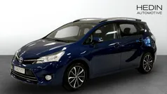 Mörkblå (blue) Begagnad 2017 Toyota Verso Minibuss | 159 900 kr (Lite dyr)