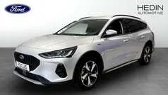 Moondust silver Begagnad 2024 Ford Focus Active Halvkombi | 249 900 kr