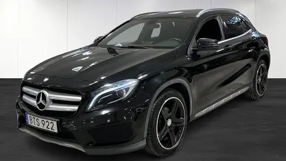 Svart Begagnad 2014 Mercedes GLA200 AMG SUV | 184 900 kr (Marknadspris)