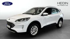 Vit (white) Begagnad 2022 Ford Kuga Titanium SUV | 244 900 kr (Marknadspris)