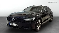 Svart (black) Begagnad 2022 Volvo V60 R-Design Kombi | 399 900 kr (Marknadspris)