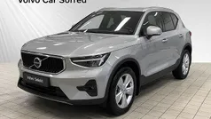 Silver Begagnad 2023 Volvo XC40 Core SUV | 339 900 kr (Marknadspris)