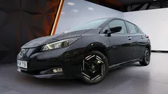 Svart Begagnad 2022 Nissan Leaf Acenta Halvkombi | 172 900 kr (Marknadspris)