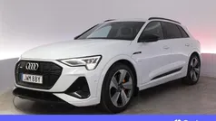 Vit Begagnad 2022 Audi e-tron Advanced SUV | 457 900 kr (Marknadspris)