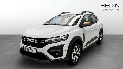 Snövit Begagnad 2025 Dacia Sandero Extreme Halvkombi | 184 900 kr (Superpris)