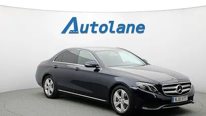 Cavansite blue metallic Begagnad 2016 Mercedes E220 Avantgarde Sedan | 209 900 kr (Marknadspris)