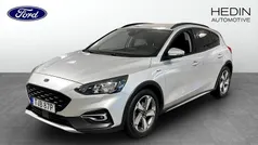 Grå (silver) Begagnad 2021 Ford Focus Active Halvkombi | 189 900 kr (Marknadspris)