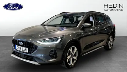 Grå Begagnad 2023 Ford Focus Active Kombi | 229 900 kr (Marknadspris)