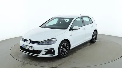 Begagnad 2017 VW Golf VII GTE Halvkombi | 157 000 kr (Marknadspris)