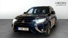 Begagnad 2017 Mitsubishi Outlander P-HEV Edition Kombi | 209 900 kr