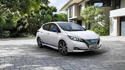 Begagnad 2023 Nissan Leaf Halvkombi | 174 900 kr (Bra pris)