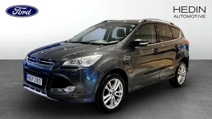 Begagnad Ford Kuga Titanium 182 HK (133 kW) 2016 Grå SUV